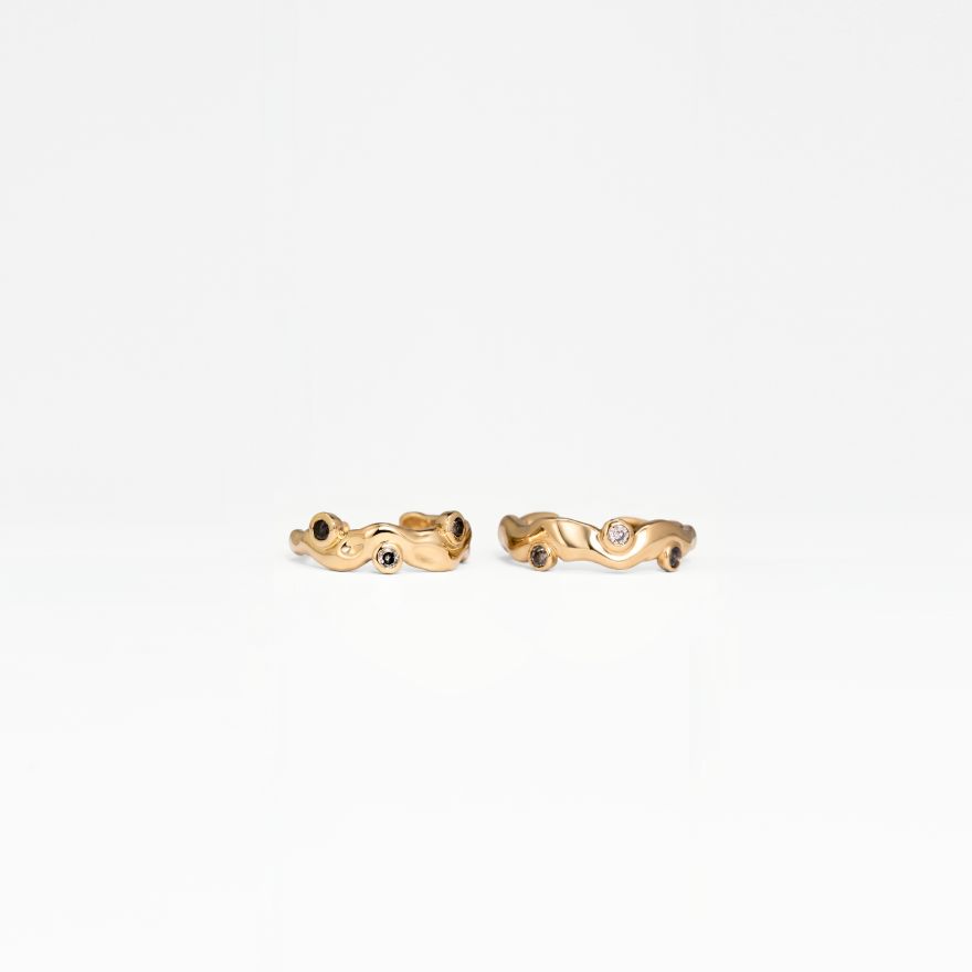 Unbounded Salt-and-pepper Diamond Earcuff