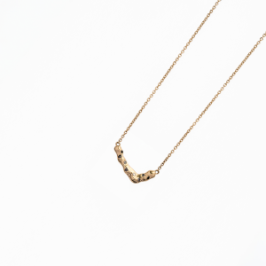 Unbounded V Salt-and-Pepper Diamond Necklace (Yellow Gold)