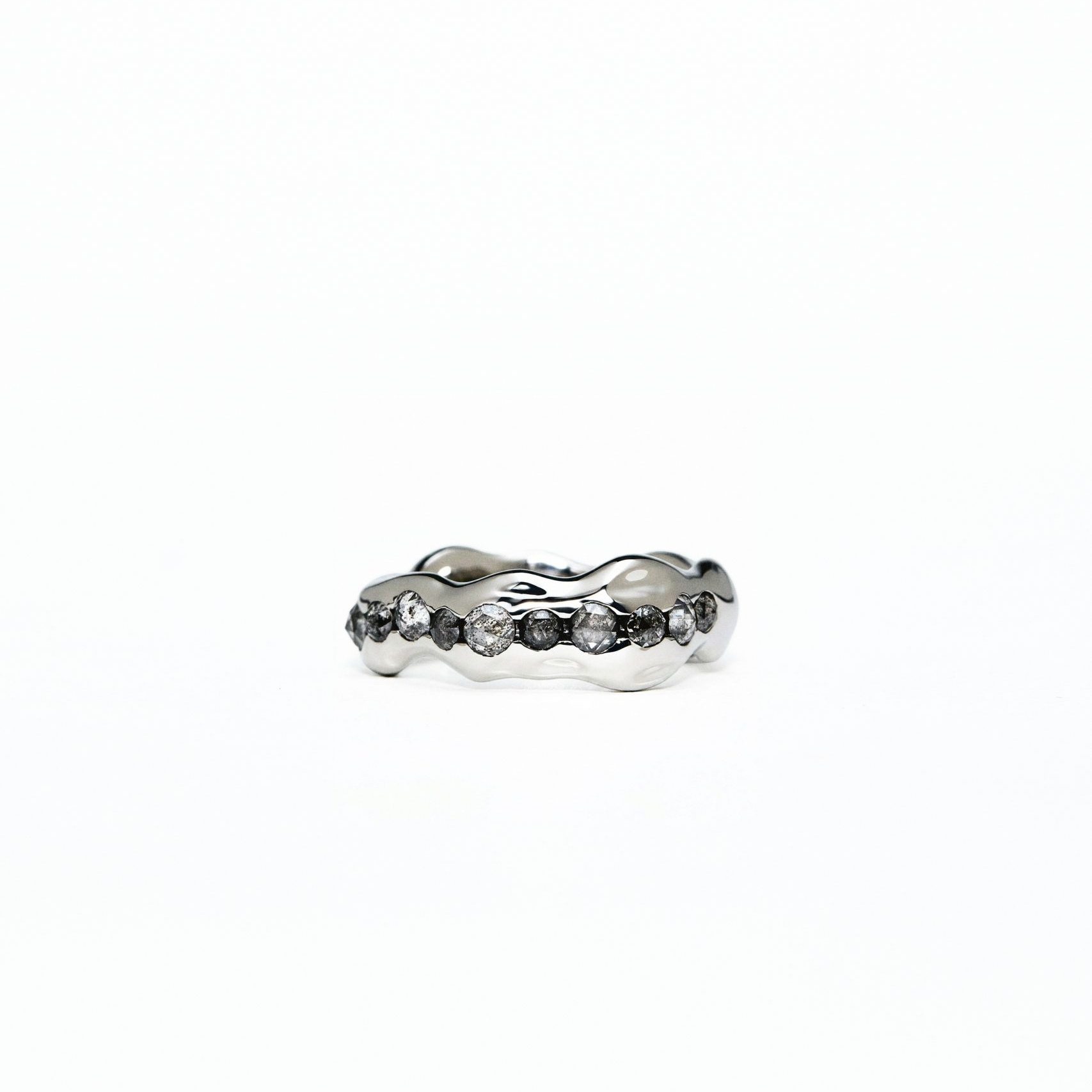 Unbounded Salt-And-Pepper Diamond Ring (Bold)